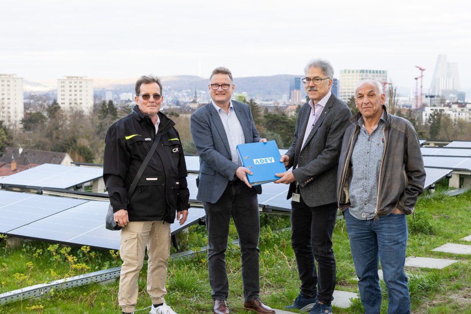 Solaranlage f&uuml;r Altersmedizin eingeweiht